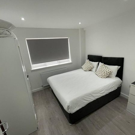 London Dagenham Apartments Экстерьер фото